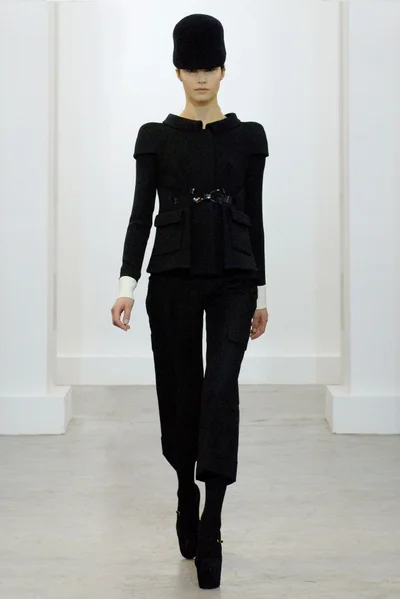 Look 18